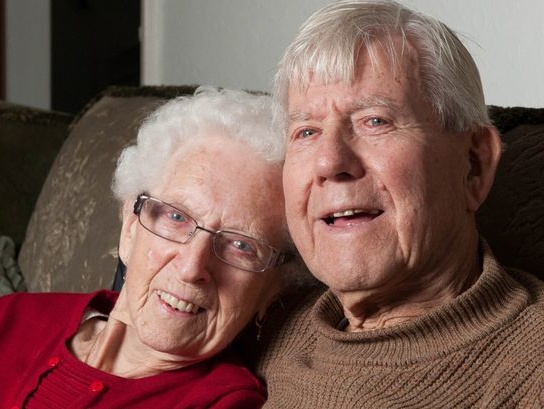 В Великобритании пара решила пожениться в возрасте 96 лет и 91 года