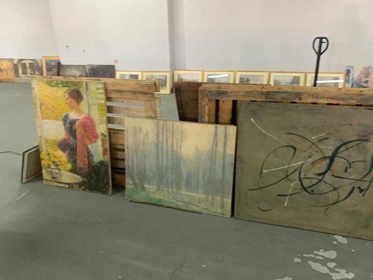В грузовике с деревянными рамами нашли 98 старинных картин – Госфискальная служба Украины