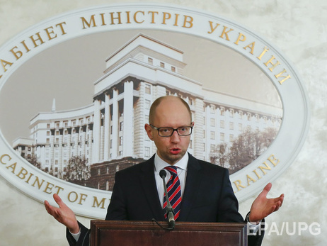 Яценюк: Украине необходима замена всех 9 тыс. судей, а не косметический ремонт судебной системы