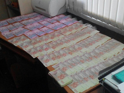 В Харьковской области полиция и прокуратура задержали группу из пяти человек, подозреваемых в хищении газоконденсата