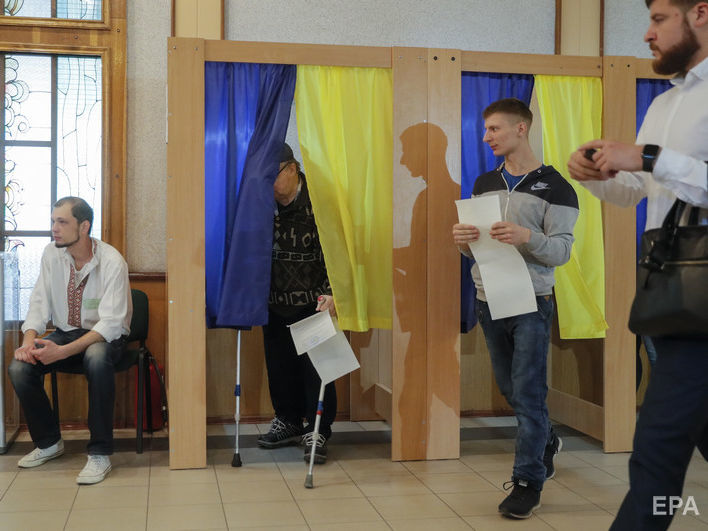 Полиция зарегистрировала 800 сообщений о нарушениях в день выборов, открыла 10 уголовных производств