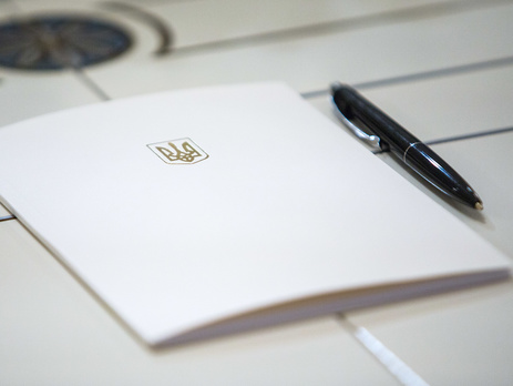 Порошенко продлил действие соглашения между Украиной и Малайзией по расследованию крушения МН17