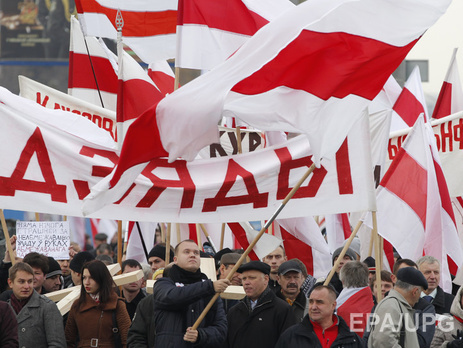 Путин позволил белорусам не сдавать экзамен по русскому языку при получении гражданства РФ