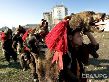 Жители Румынии устроили предновогодние 