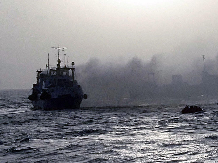 Пропавший во время пожара на украинском океаническом судне "Иван Голубец" моряк погиб, есть пострадавшие &ndash; СМИ