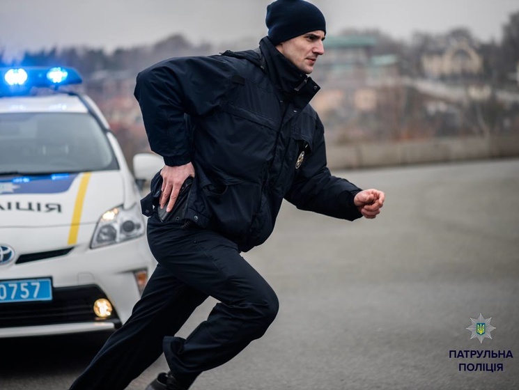 В Киеве мужчина открыл огонь из ружья по патрульным полицейским