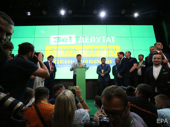﻿Прем'єри Молдови та Чехії привітали Зеленського з перемогою партії "Слуга народу" на виборах