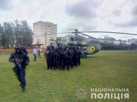 В Житомирскую область вертолетом доставлено спецподразделение для охраны избирательной документации – Нацполиция