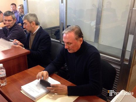 Суд отпустил Ефремова из-под стражи