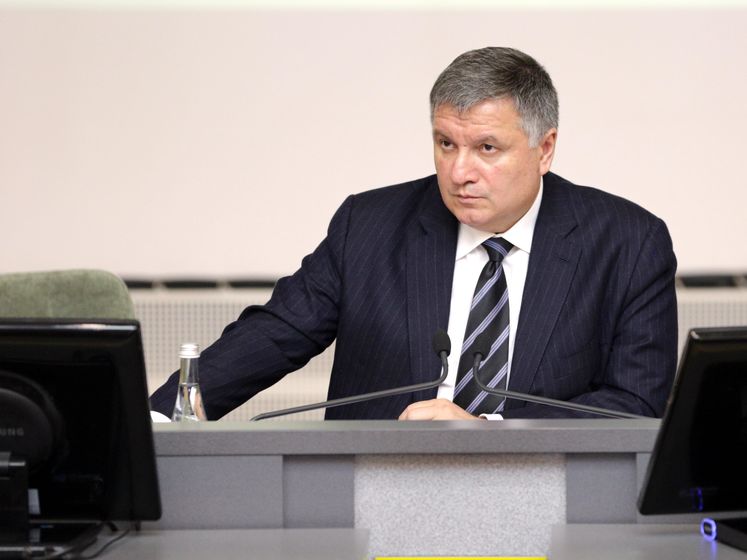 Разумков не смог "четко ответить", останется ли Аваков главой МВД