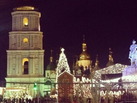 КГГА: За праздничные дни коммунальные службы Киева вывезли два поезда мусора