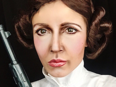 Визажист перевоплотилась в героев известных фильмов. Фоторепортаж