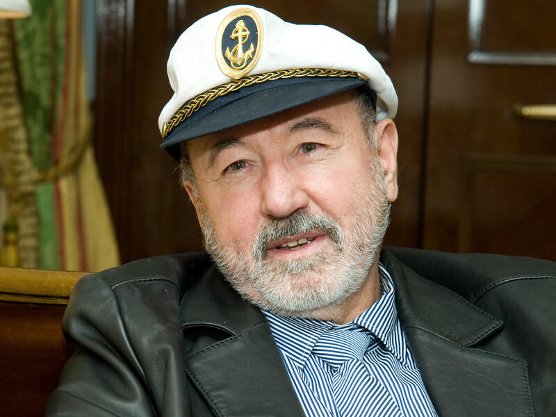 Владимир АСМОЛОВ