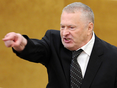 Жириновский призвал ввести российские войска в Украину