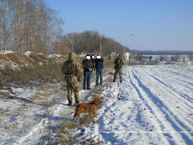 Пограничники задержали троих марокканцев на украинско-российской границе