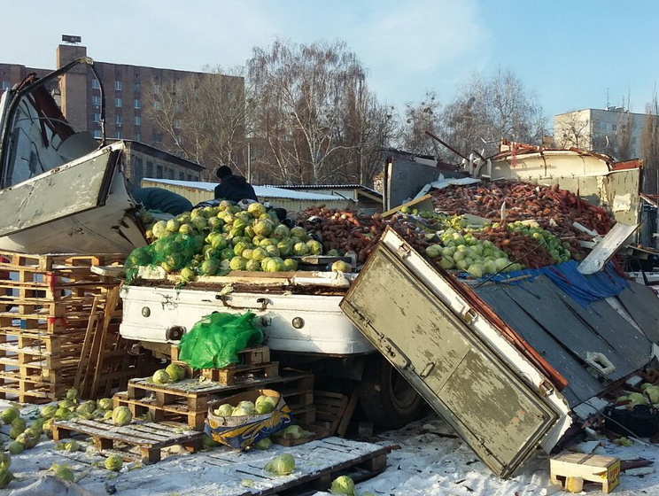 На Центральном рынке Харькова взорвался газовый баллон, пострадал человек