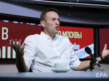 Навальний: Вийшов із дому побігати й купити дружині квіти