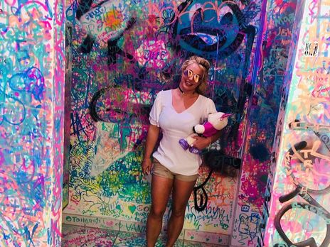 Спирс после лечения у психиатра вышла в свет с бойфрендом