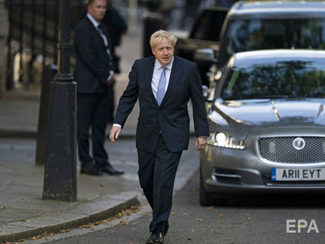 ﻿Екологічні активісти перегородили шлях кортежу Джонсона. Відео