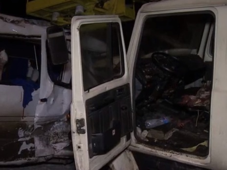 В Киеве маршрутка столкнулась с грузовиком, 15 пострадавших