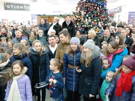 Жители Черкасс установили новый национальный рекорд по исполнению рождественской колядки