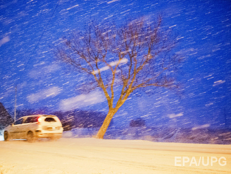 Полиция ограничила движение грузового и пассажирского транспорта в Донецкой области из-за непогоды