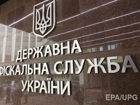 Госфискальная служба Украины опровергает заявления о запрете пересечения админграницы с Крымом грузовым транспортом