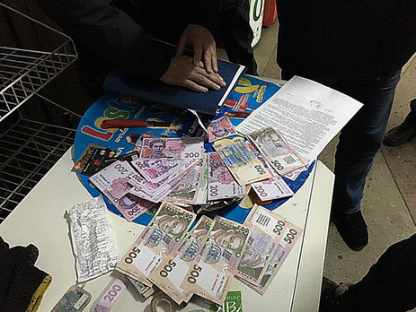 Подозреваемых проверят на причастность к сбыту за полгода полумиллиона фальшивых денег в Днепропетровске