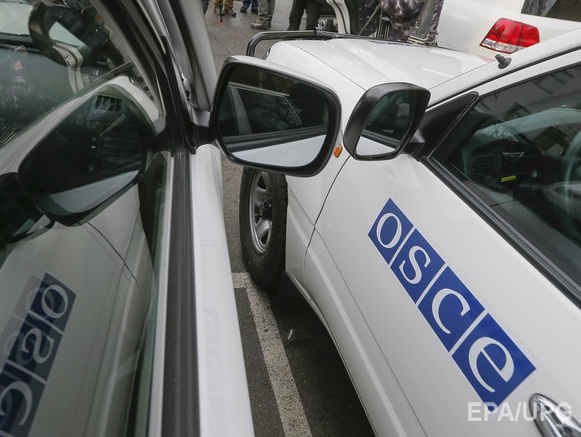 Спецмиссия ОБСЕ: В Горловке вооруженные боевики "ДНР" обыскали наблюдателей миссии