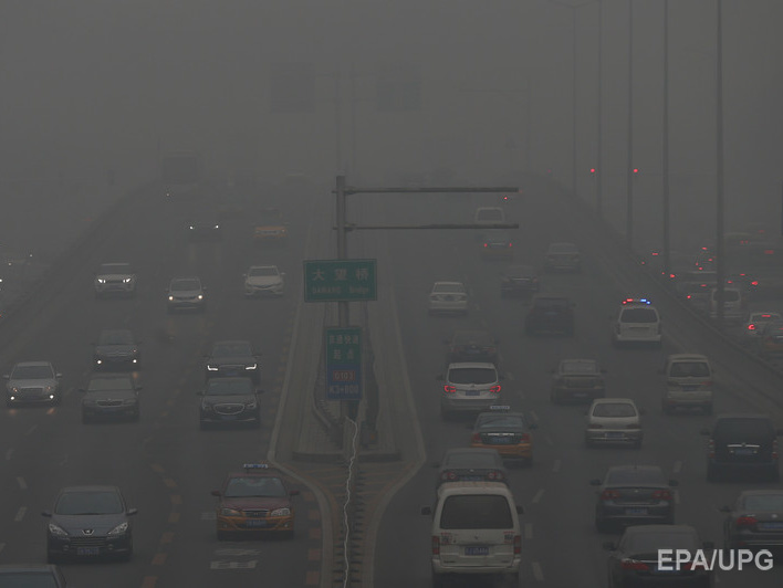 Власти Пекина в 2016 году закроют 2,5 тыс. предприятий, загрязняющих воздух