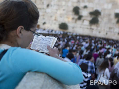 В России полиция по подозрению в связях с ИГИЛ задержала израильтянина, читавшего книгу на иврите – СМИ