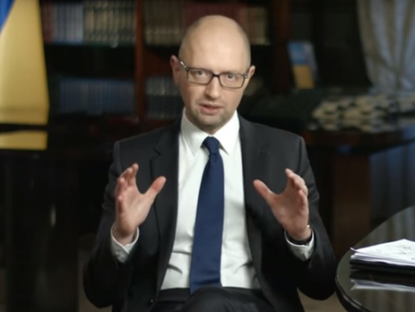 Яценюк: Если температура в доме ниже +12 ºС, граждане не должны платить за тепло