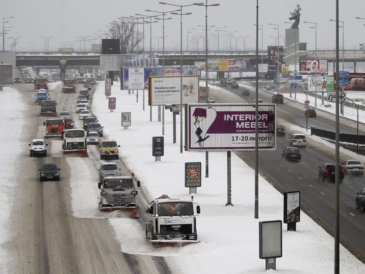 Въезд грузовиков в Киев был ограничен из-за снегопада