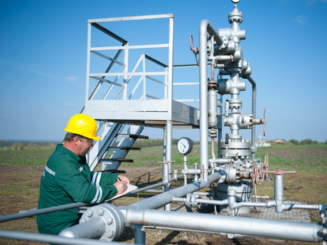 Печерский суд Киева снял все аресты со счетов и газа 