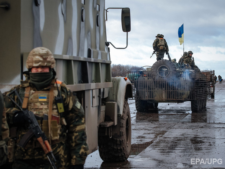 Пресс-центр АТО: Боевики 35 раз обстреляли украинские позиции на Донбассе