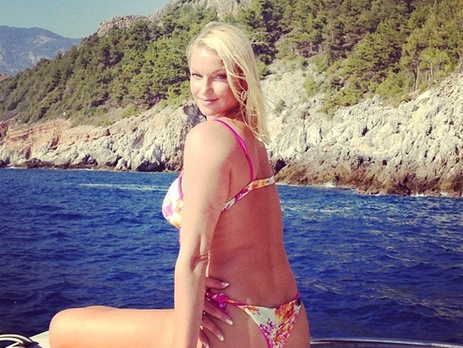 Волочкова опубликовала фото топлес
