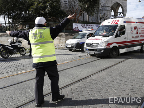 В результате взрыва в Стамбуле 10 убитых и 15 раненых