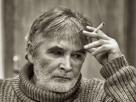 Поэт Орлуша: Поздно об стену бить головой, поздно уже мириться, 