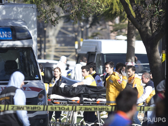 Давутоглу: Теракт в Стамбуле в совершил террорист-смертник из "Исламского государства"