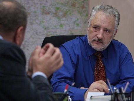 Жебривский призвал работодателей поднять зарплаты в Донецкой области на 15%