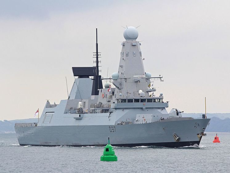 В Персидский залив для патрулирования зашел второй корабль британского флота