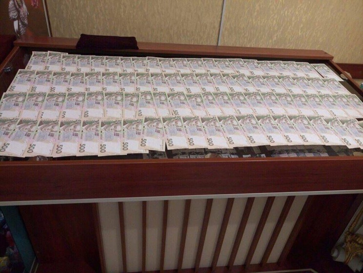 Сакварелидзе: В Кировоградской области прокурорский работник задержан за взятку в $6,5 тыс.