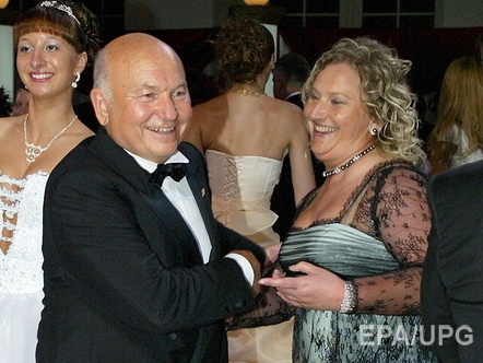 Бұзылған куннилингус порно Үлкен апаймен жыныстық қатынас