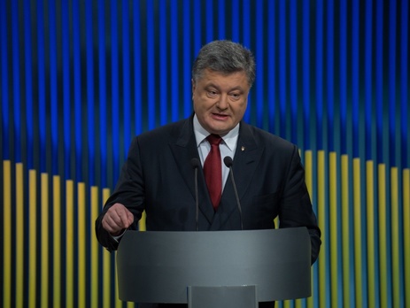 Порошенко: Согласно трастовому договору, ни одна моя подпись или указание по Roshen не имеет юридической силы