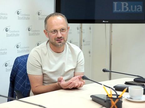 К переговорам в Минске нужно привлечь выходцев с Донбасса и народных депутатов – Безсмертный