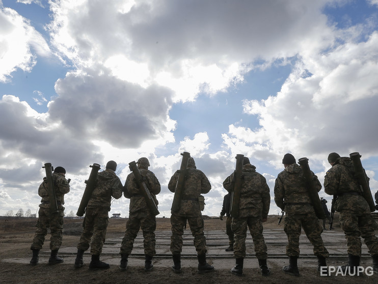 Спикер АП Лысенко: За сутки на Донбассе ранены двое украинских военных
