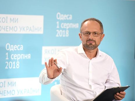 Безсмертный сообщил, что готовит документы для юридического оформления работы украинской стороны в контактной группе в Минске