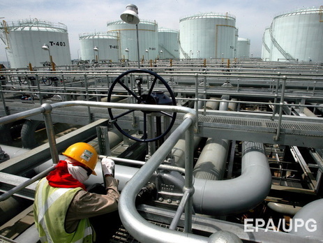 Цена на нефть удерживается около $29 за баррель