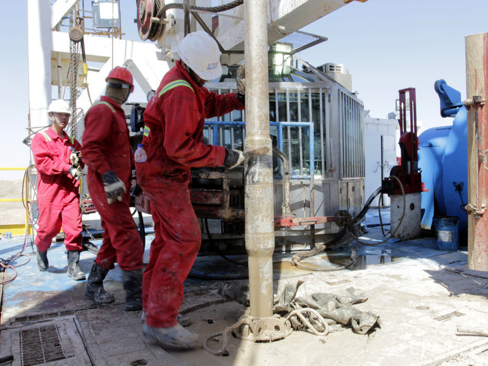 Иран планирует увеличить добычу нефти на миллион баррелей в день