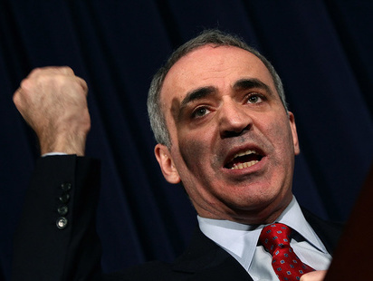 Каспаров: Выходки путинского режима начинают дробить Россию и провоцируют намеки на региональные восстания